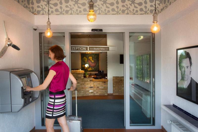 Elan Hotel image