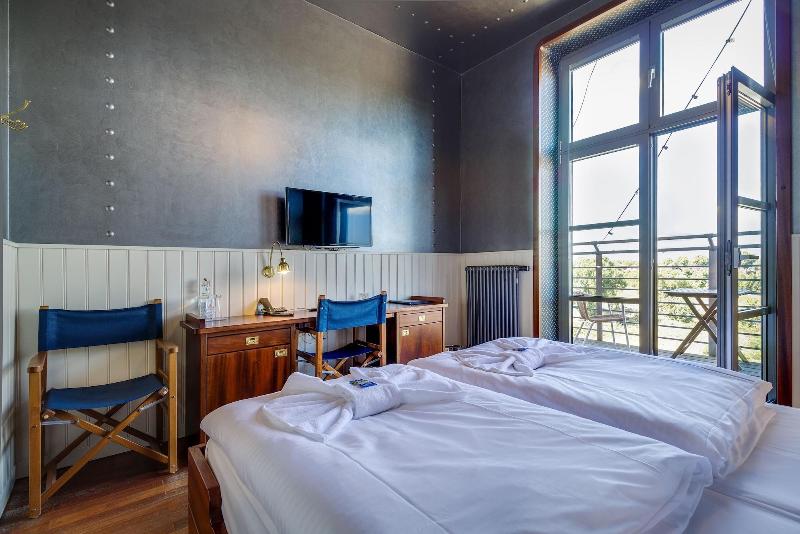Hotel Dömitzer Hafen image