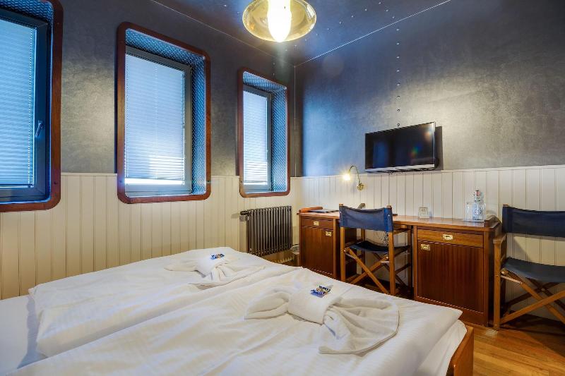 Hotel Dömitzer Hafen image