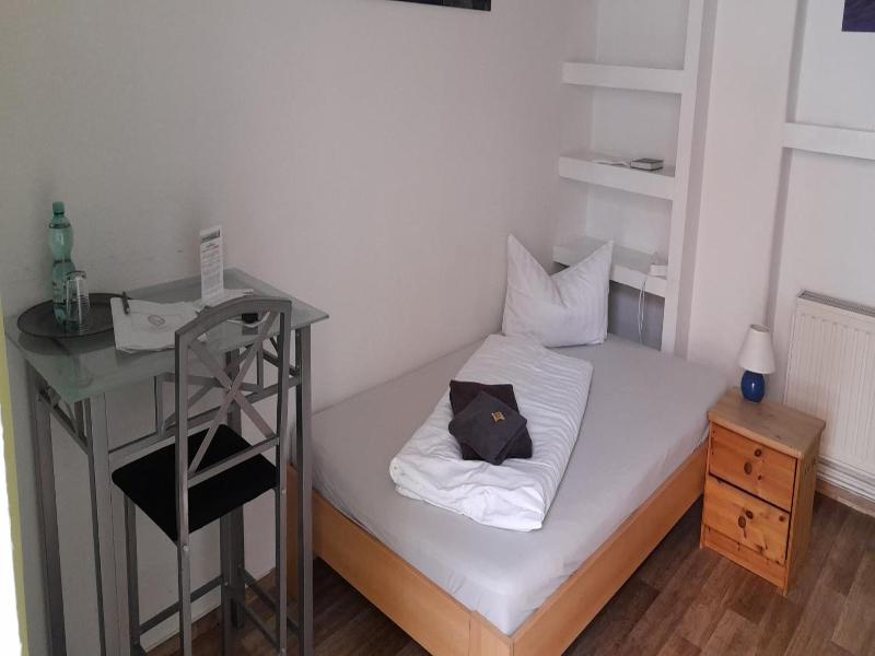 Apartment-Hotel image