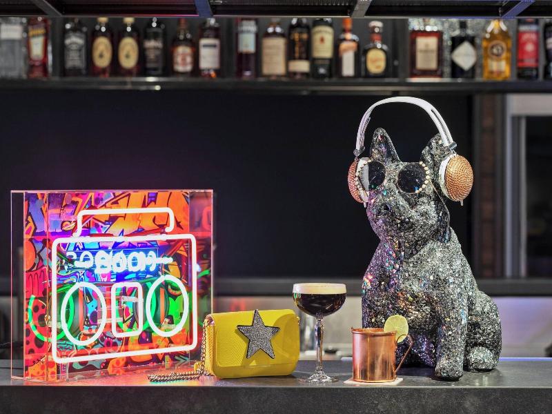 Moxy Hamburg City image
