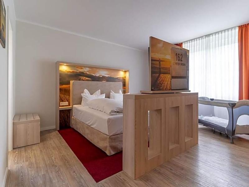 Hotel Kölfhamm image