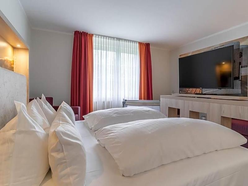 Hotel Kölfhamm image
