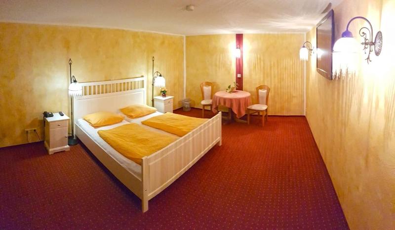Gotikhotel Frenzelhof image
