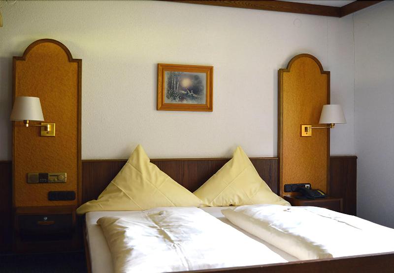 Hotel Gassbachtal & Nibelungen Café image
