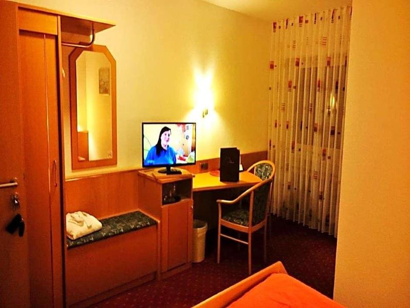 Hotel Goldbächel image