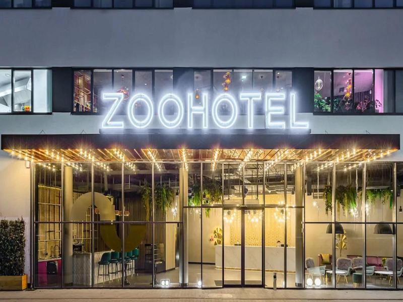 Hotel Zoo image