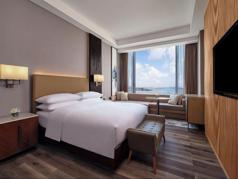 Batam Marriott Hotel Harbour Bay image