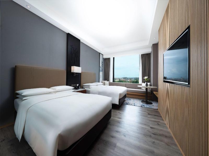 Batam Marriott Hotel Harbour Bay image