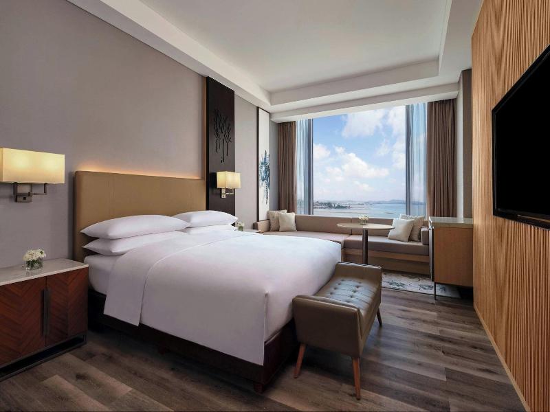 Batam Marriott Hotel Harbour Bay image