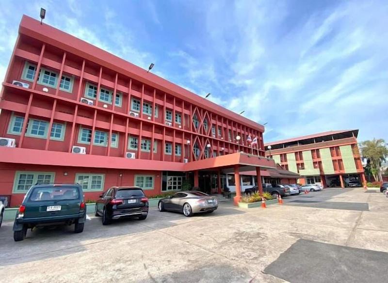 Montree Hotel