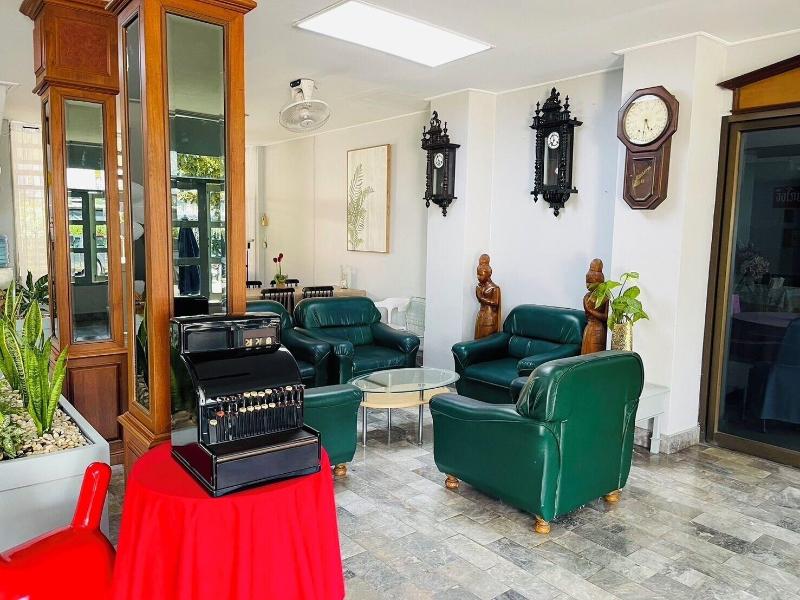 Montree Hotel