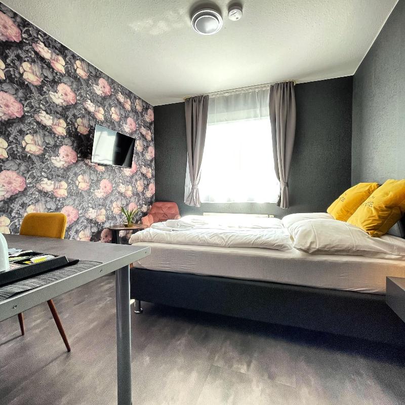 Dua Hotel image