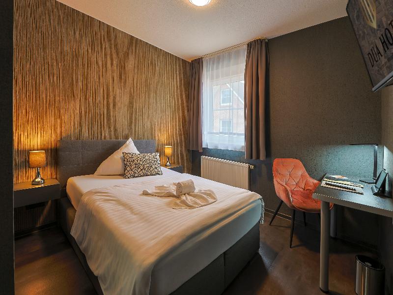 Dua Hotel image
