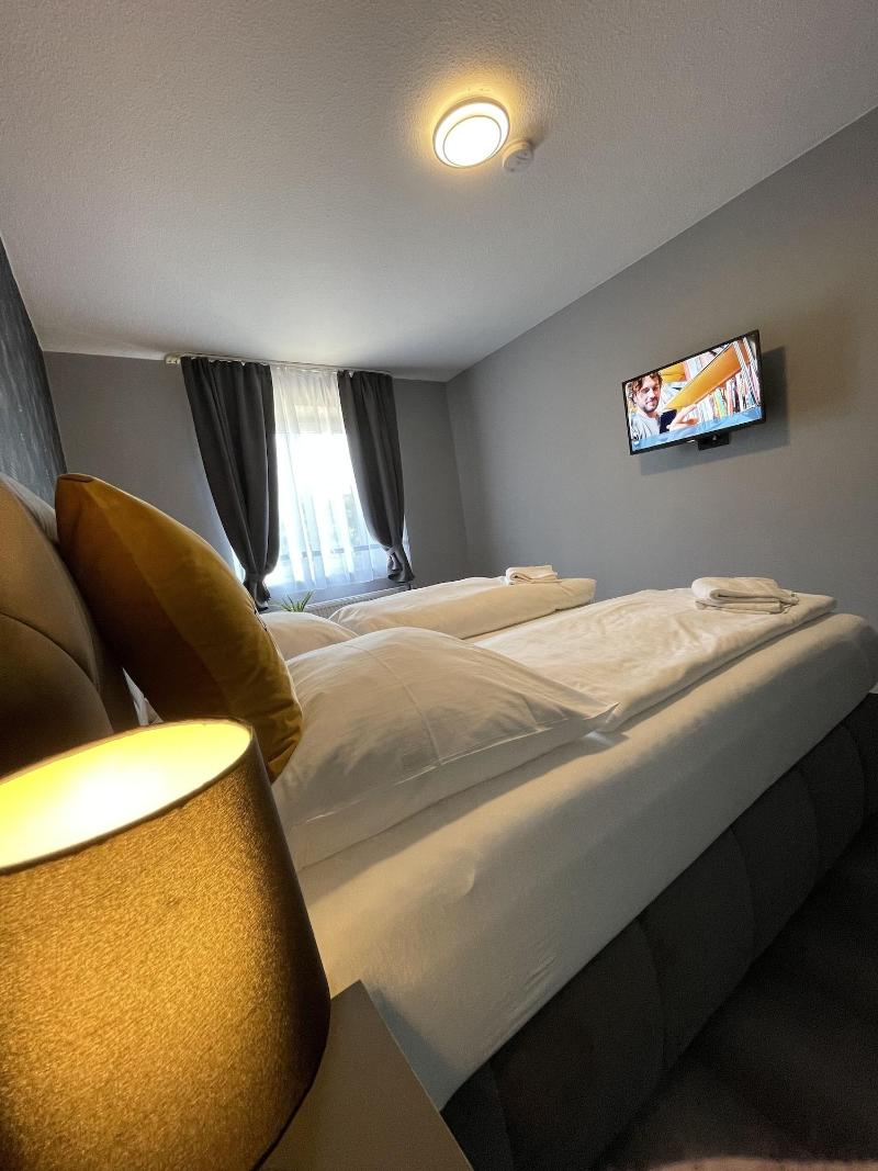 Dua Hotel image