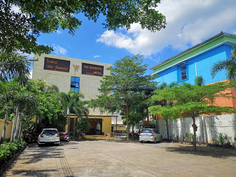 The Wonders Hotel