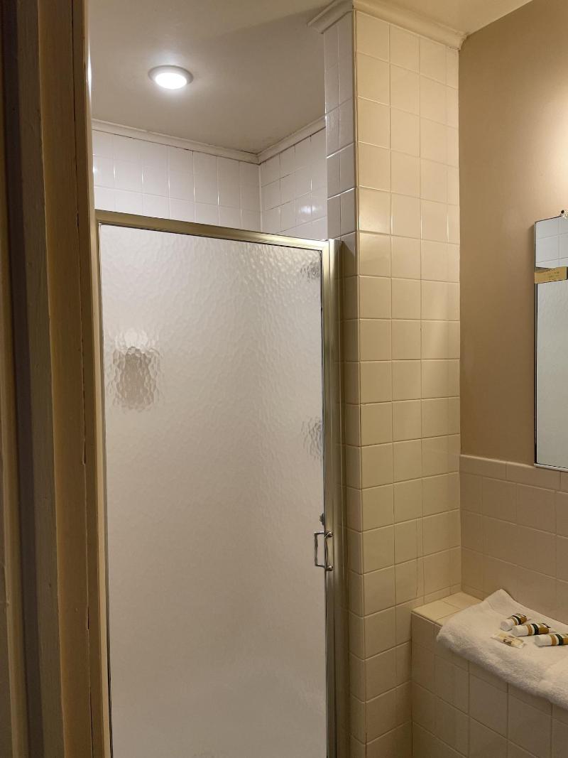 Gatehouse Motel image