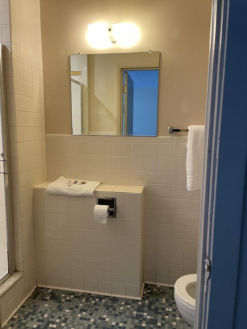 Gatehouse Motel image