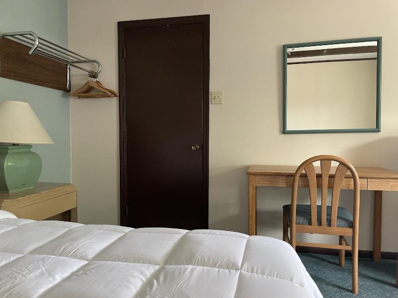 Gatehouse Motel image