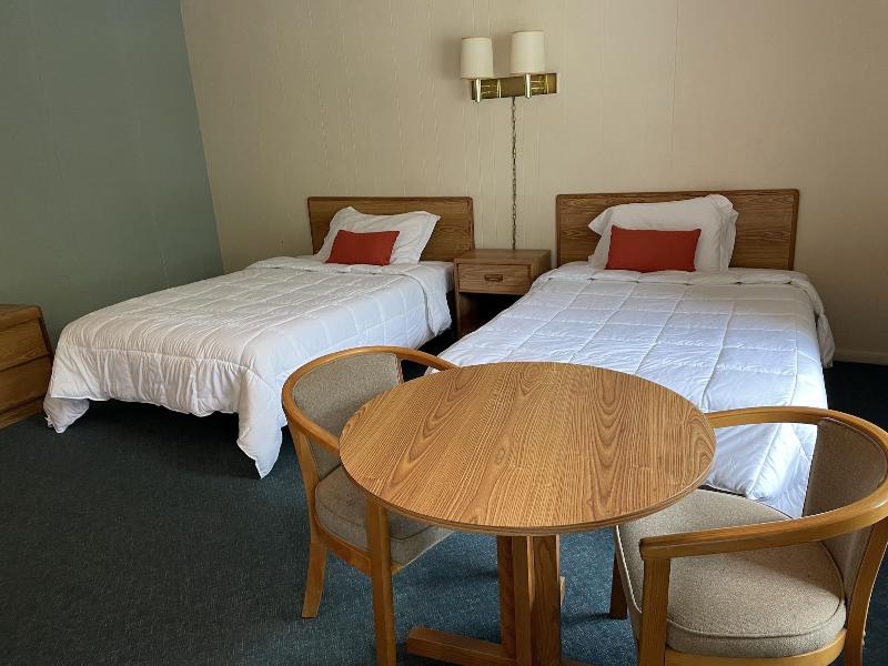 Gatehouse Motel image