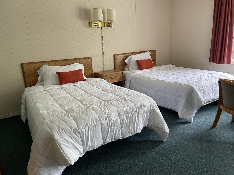 Gatehouse Motel image