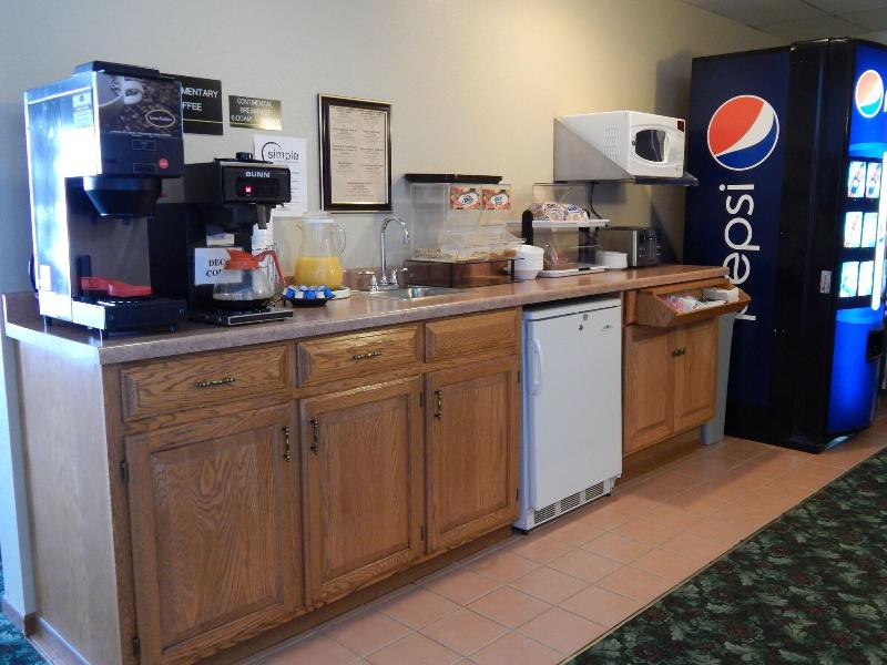 Carrington Inn & Suites image 1