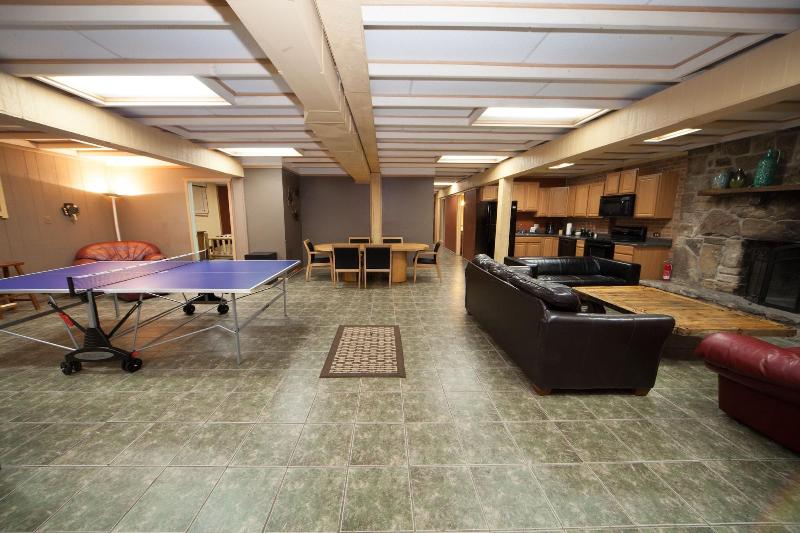 Log Cabin Lodge & Suites image