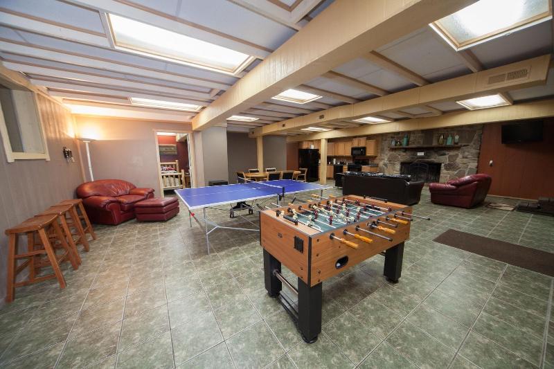 Log Cabin Lodge & Suites image