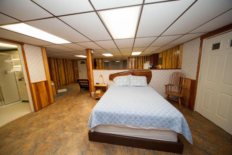 Log Cabin Lodge & Suites image