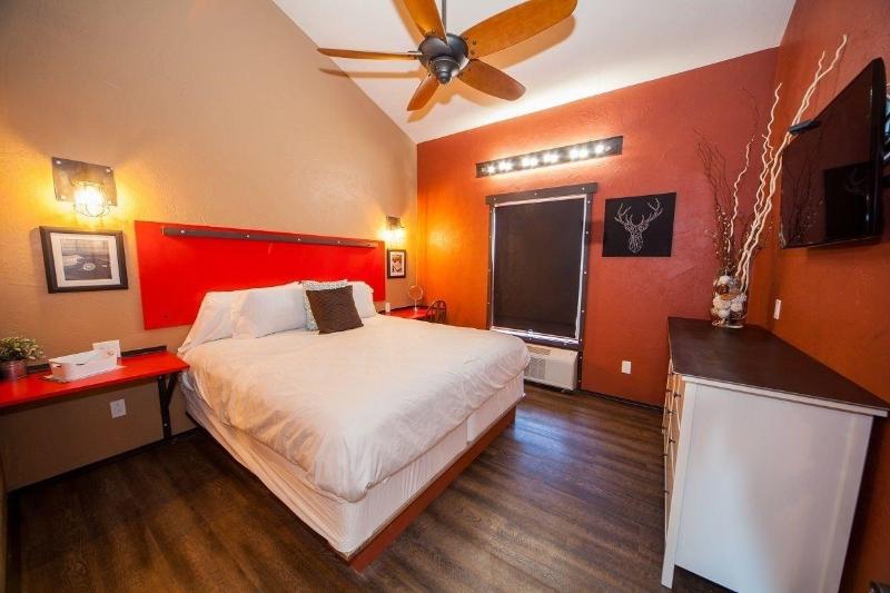 Log Cabin Lodge & Suites image