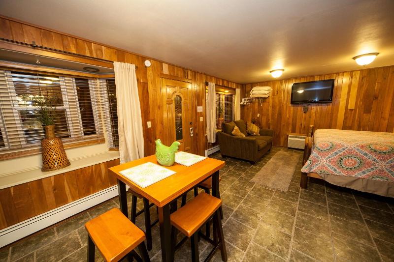 Log Cabin Lodge & Suites image