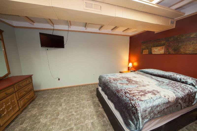 Log Cabin Lodge & Suites image