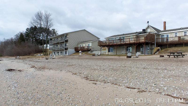 Algoma Beach Motel image