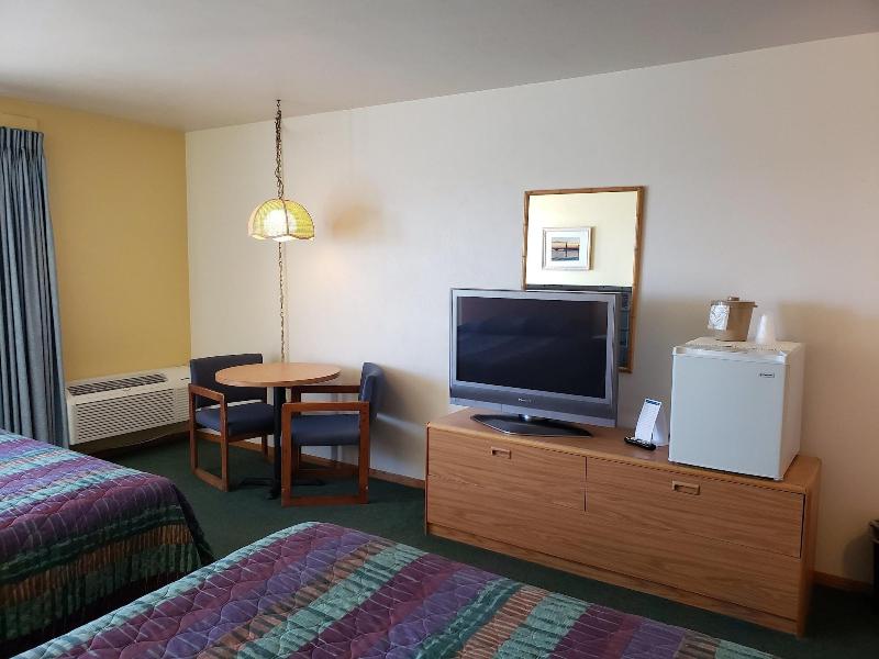 Algoma Beach Motel image