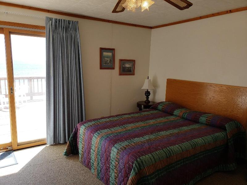 Algoma Beach Motel image