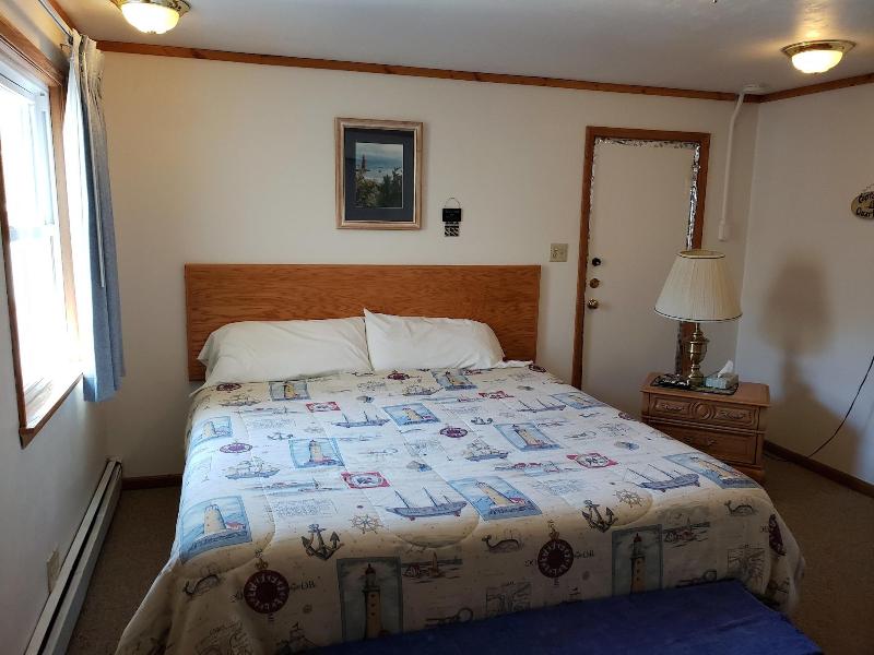 Algoma Beach Motel image