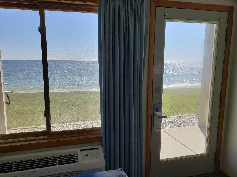 Algoma Beach Motel image