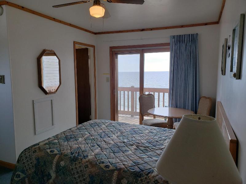 Algoma Beach Motel image