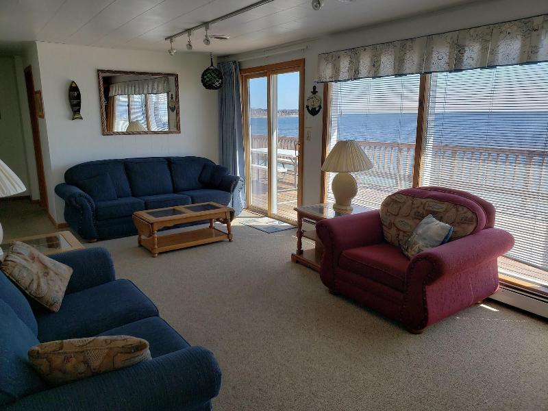Algoma Beach Motel image