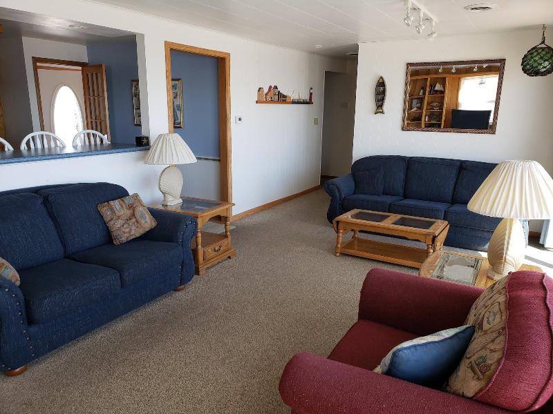 Algoma Beach Motel image