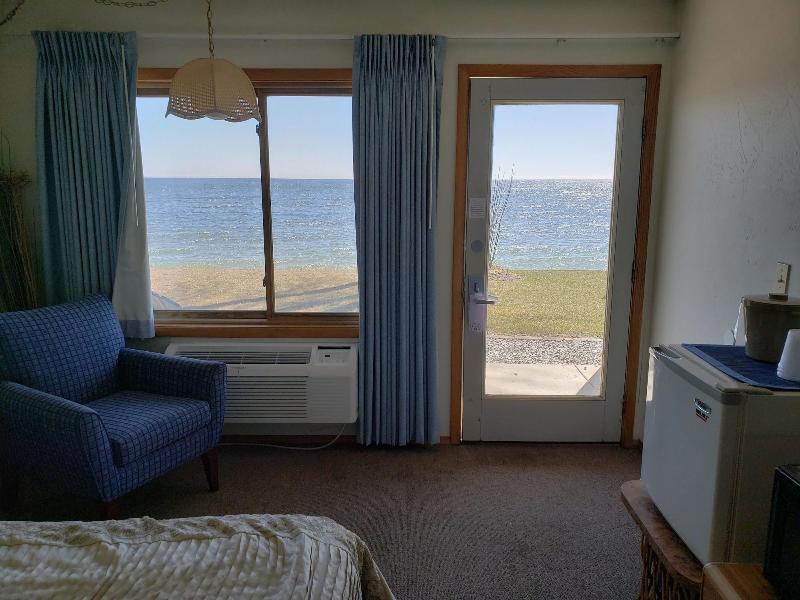 Algoma Beach Motel image