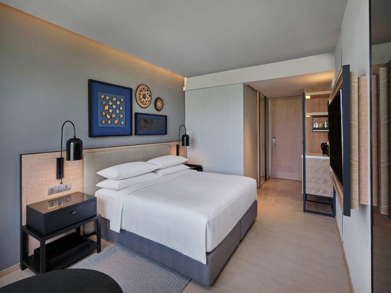 Four Points By Sheraton Phuket Patong Beach Resort image
