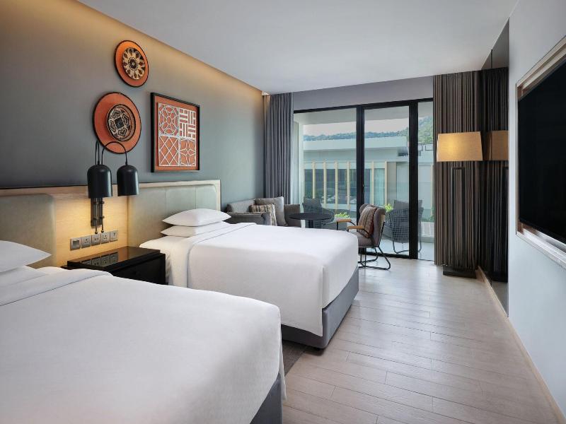 Four Points By Sheraton Phuket Patong Beach Resort image