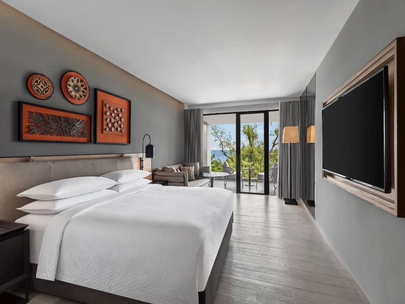 Four Points By Sheraton Phuket Patong Beach Resort image