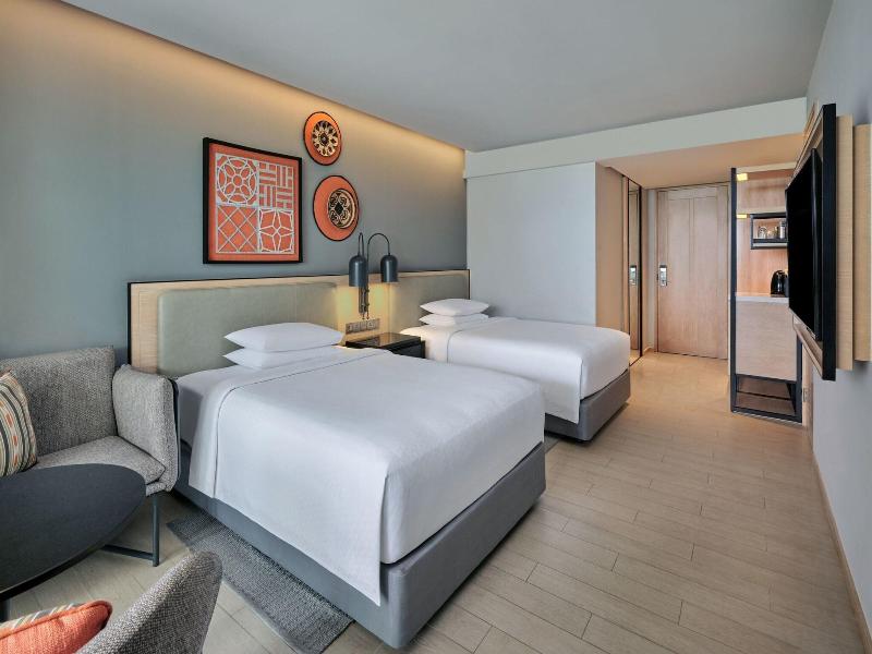 Four Points By Sheraton Phuket Patong Beach Resort image