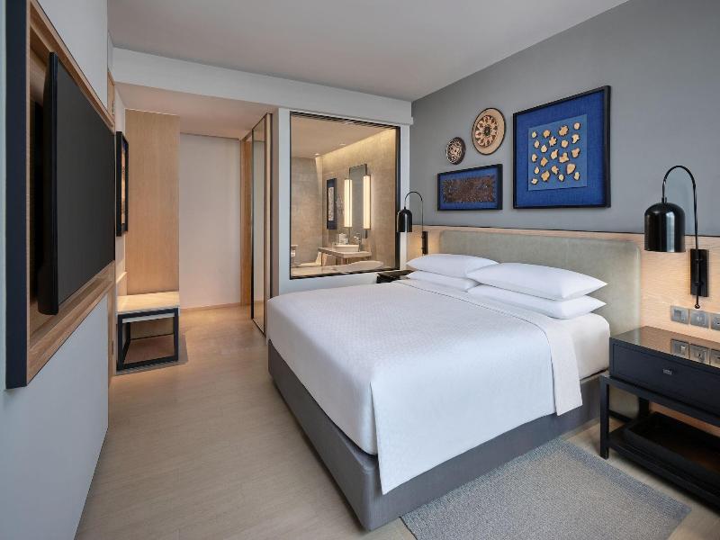 Four Points By Sheraton Phuket Patong Beach Resort image