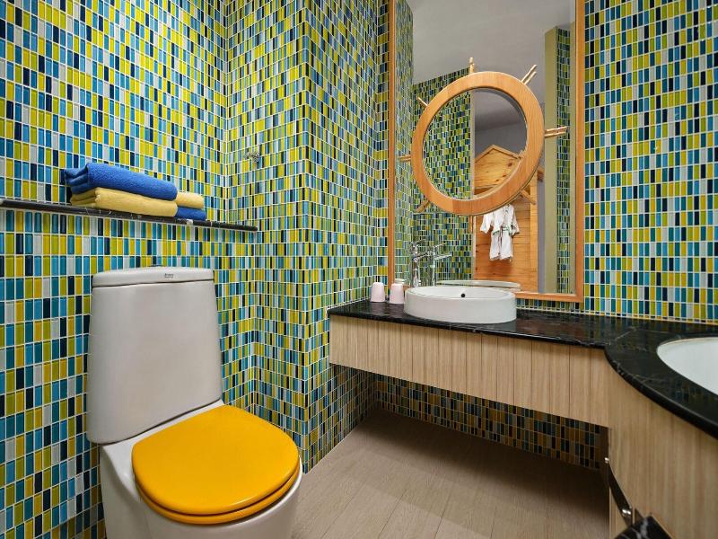 Four Points By Sheraton Phuket Patong Beach Resort image