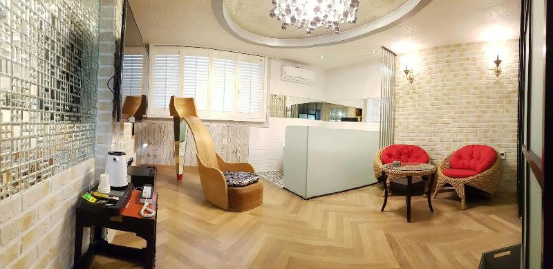 Ryn Boutique Hotel image