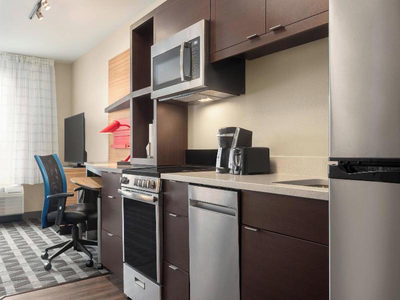 Towneplace Suites By Marriott Janesville image