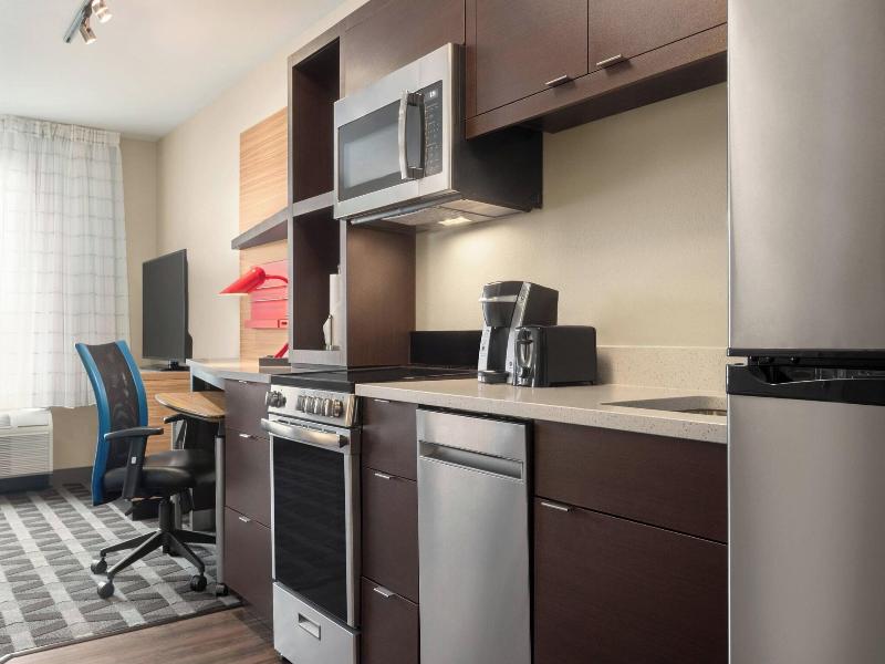 Towneplace Suites By Marriott Janesville image